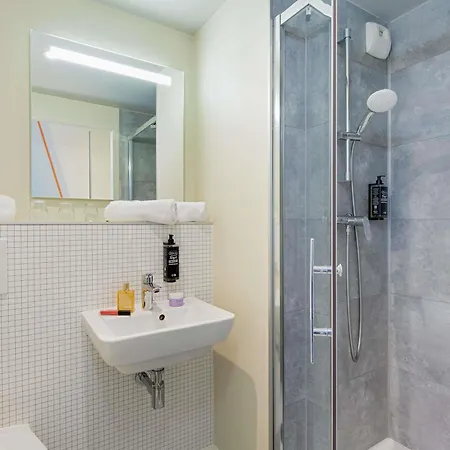 Ibis Budget Valence Nord Plateau Des Couleures Hotel