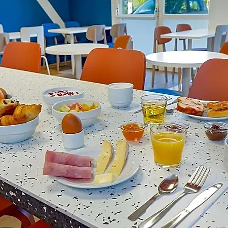 Hotel Ibis Budget Valence Nord Plateau Des Couleures Saint-Marcel-lès-Valence