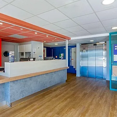 Hotel Ibis Budget Valence Nord Plateau Des Couleures 2*