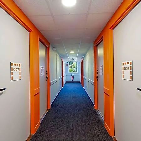 Ibis Budget Valence Nord Plateau Des Couleures 2* 瓦朗斯旁圣马塞